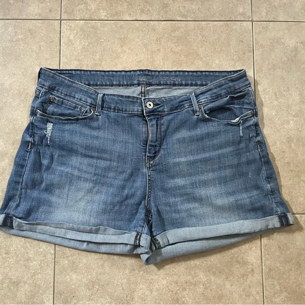 Levi Strauss Signature Denim Stretchy Shorts Size 20  W35
